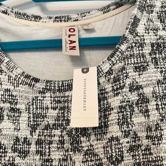 Black and white slim fit maxi dress with front tie - Picture 4 of 5